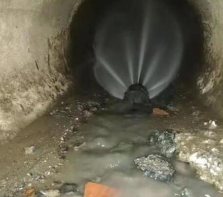 柳北市政管道清淤