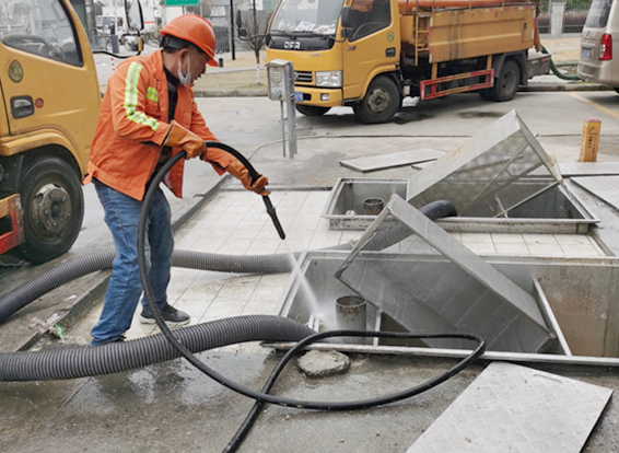 柳北隔油池清理